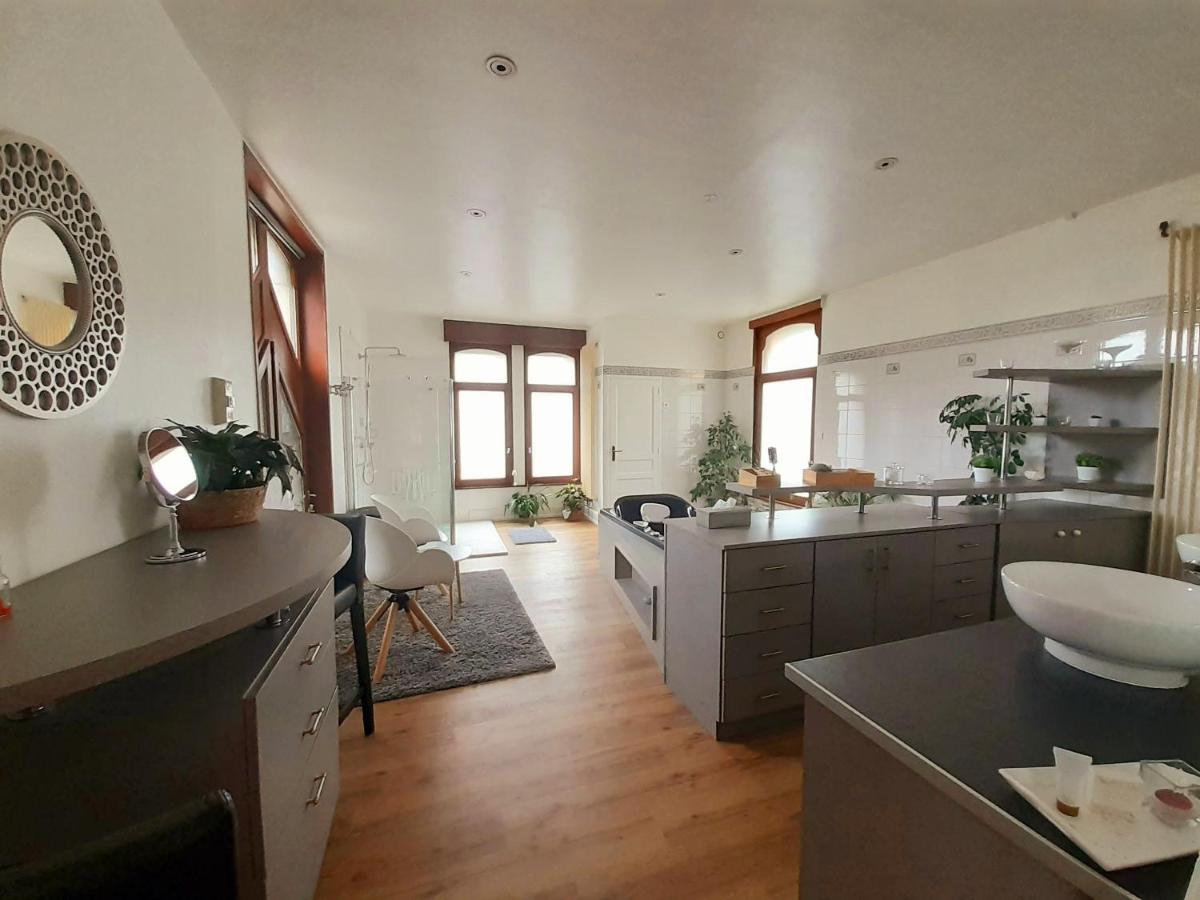 Le Manoir De La Mantille Caudry Ngoại thất bức ảnh