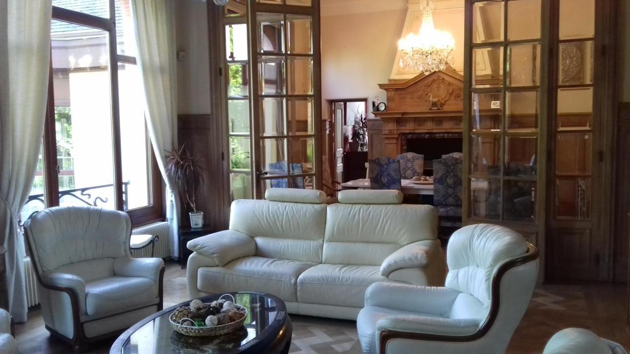 Le Manoir De La Mantille Caudry Ngoại thất bức ảnh